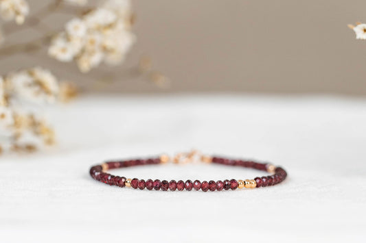 Garnet bracelet "Rory"